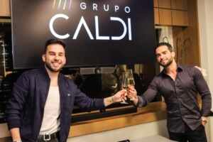 Grupo Caldi comemora empresariamento de Marcelo Mesquita e estreia de programa com Tierry