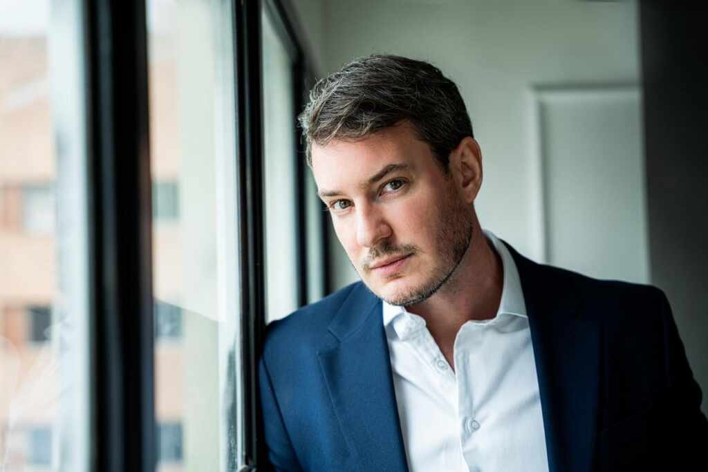 O novo jaleco: por que o posicionamento digital é indispensável na medicina moderna