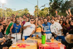 Menos é Mais e Simone Mendes fazem história com o hit “P do Pecado”
