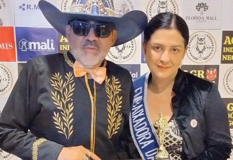 Sula Costa recebe Oscar A.C.L.A.B 2024 – Uma Noite de Estrelas do Jornalismo em São Paulo Sula Costa recebe Oscar A.C.L.A.B 2024 – Uma Noite de Estrelas do Jornalismo em São Paulo