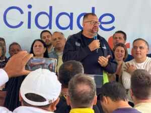 Fran Silva comemora anúncio da construção de mais de mil moradias no Jardim Cláudia