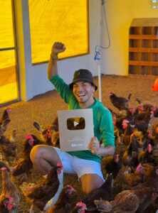 Maurício Léo, o influencer que alcançou o sucesso no ramo da agricultura
