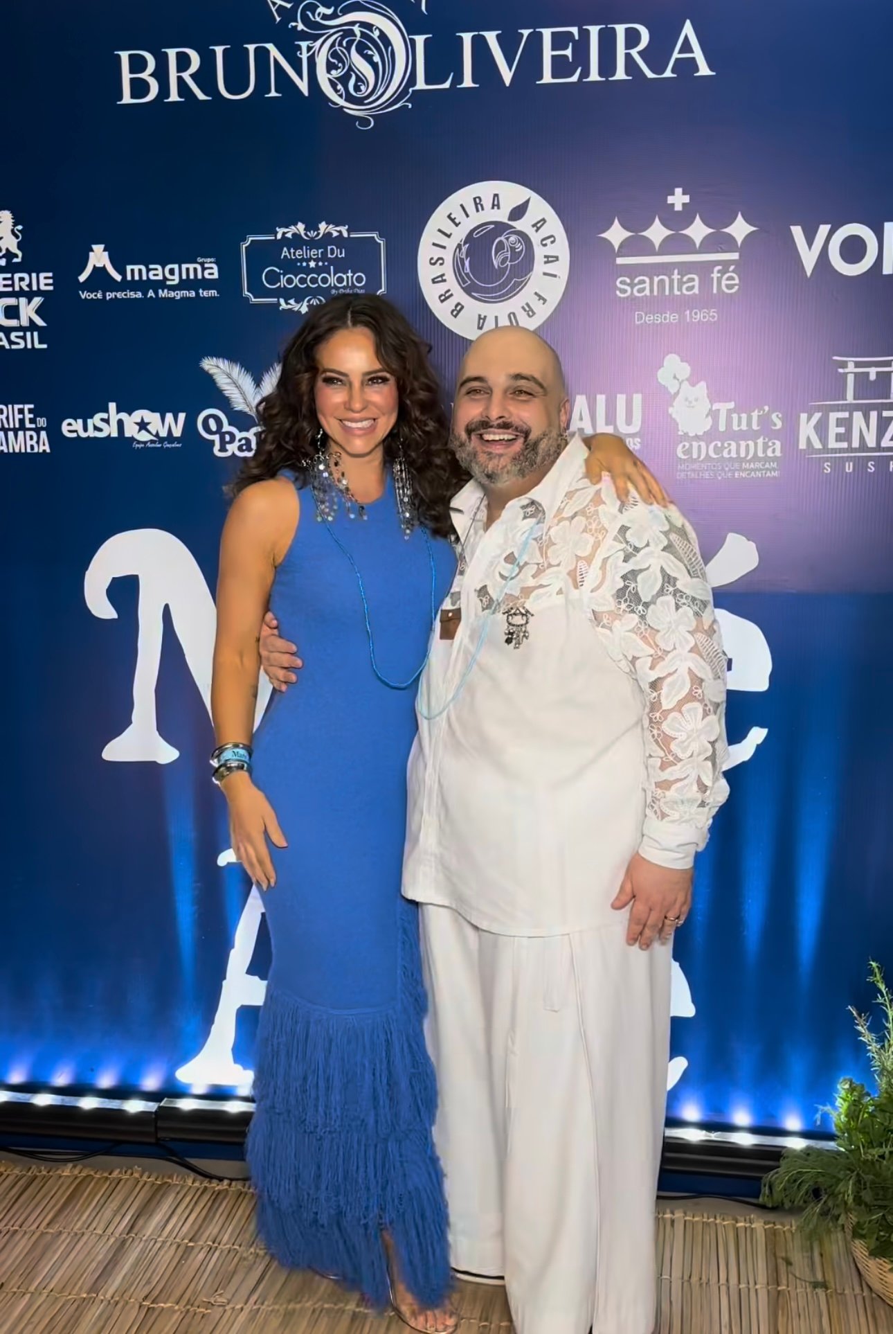 Paolla Oliveira e o Anfitrião Bruno Oliveira e Isis Camargo - Crédito da Foto: Divulgação