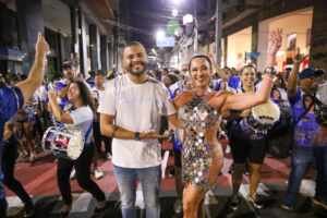 Vanessa Rangeli brilha na Amaral Peixoto em ensaio da Acadêmicos de Niterói