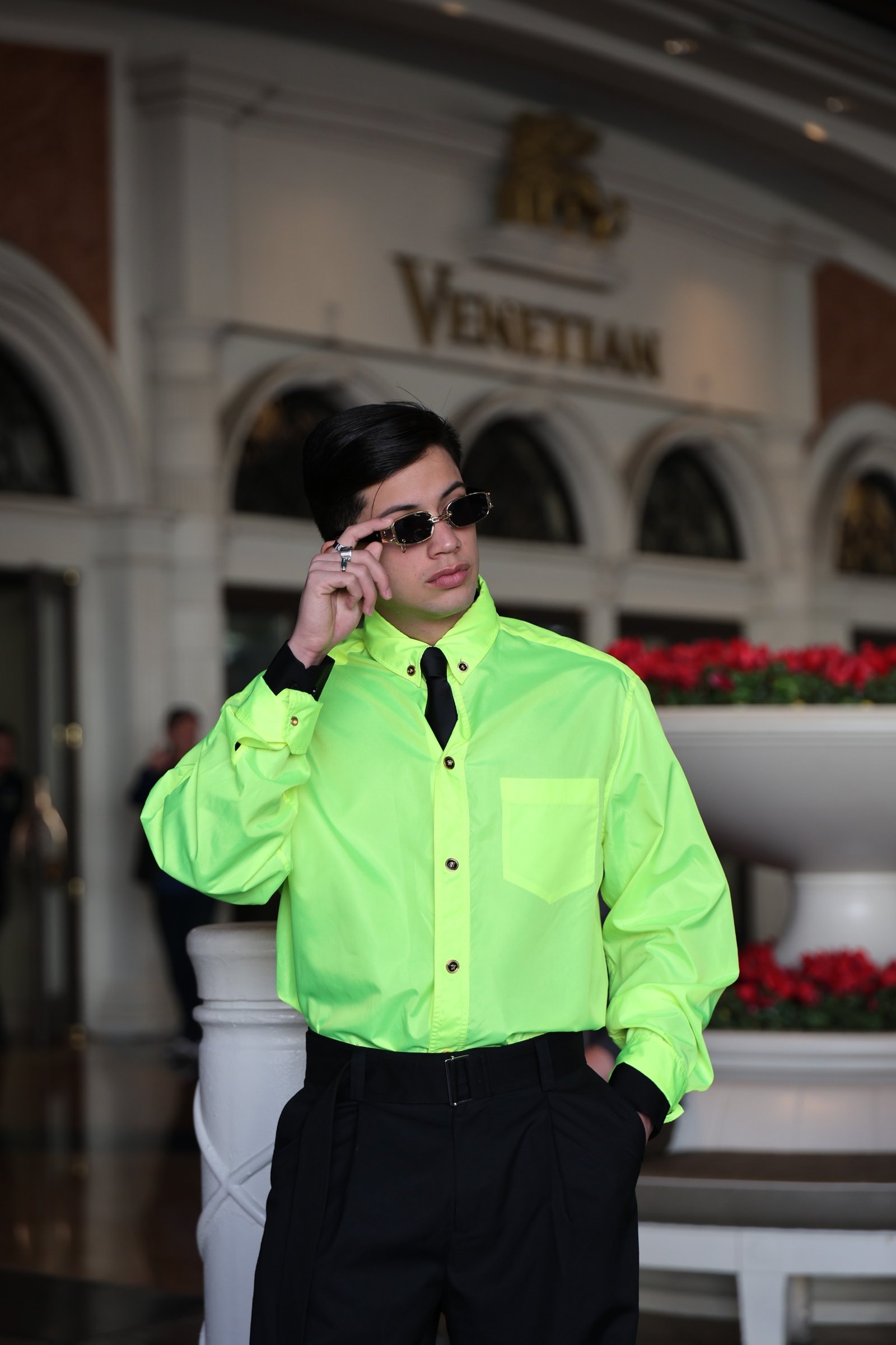 Léo Foguete aposta em look com detalhes do nordeste para o Grammy Latino 11 Léo Foguete - Foto: Divulgação / Texto + Ideias