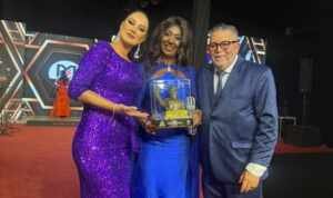 Troféu Maguito Vilela 2025 celebra Eliana Turchetti com entrega feita por Helen Ganzarolli e Leno Silva