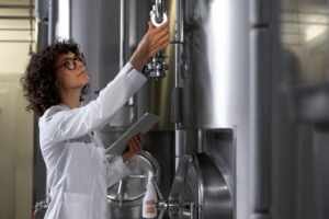 Tratamento de Água Industrial: Soluções Sustentáveis e Eficiência na Indústria