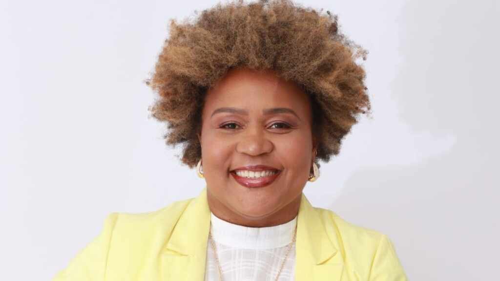 Justiça com humanidade: trajetória de Débora Conceição, advogada que transformou dor em propósito