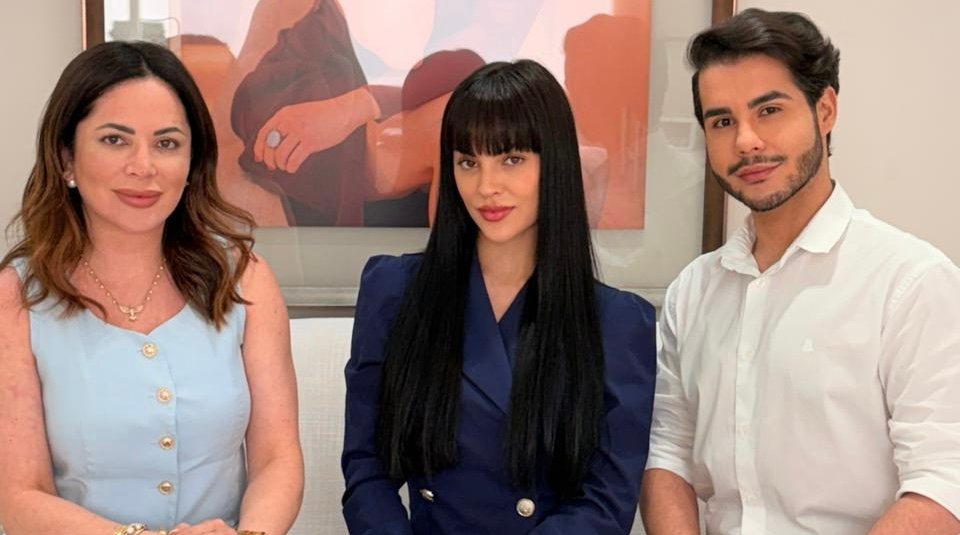 Maior Relações públicas de São Paulo faz procedimentos com Dr Renan e Dra joilma Faria Maior Relações públicas de São Paulo faz procedimentos com Dr Renan e Dra joilma Faria