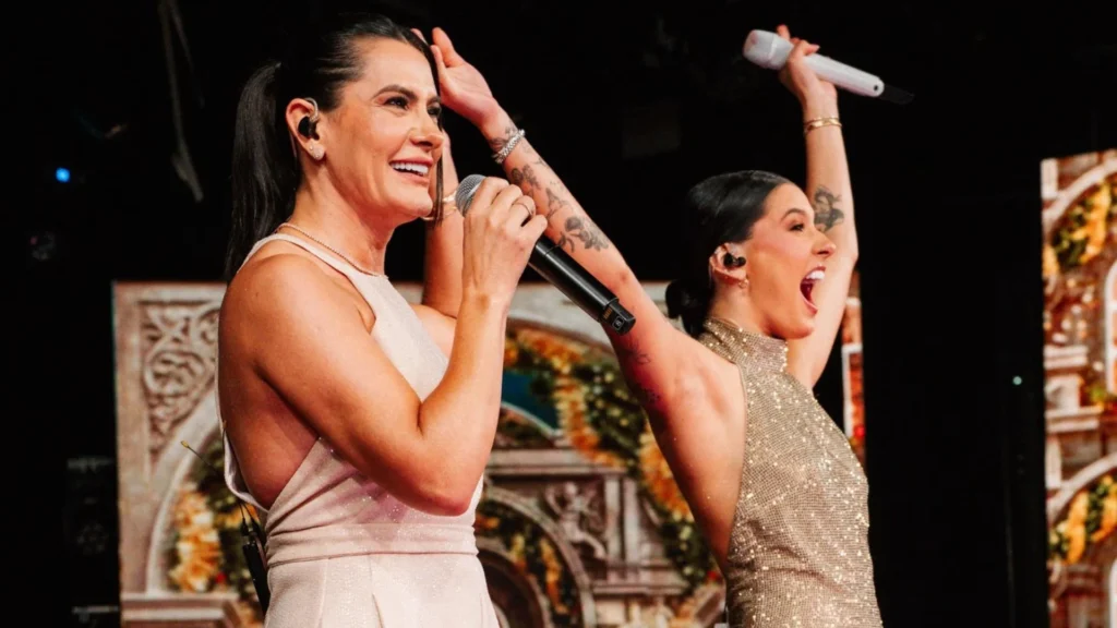 Especial de Natal de Ana Castela no SBT emociona com dueto ao lado da mãe