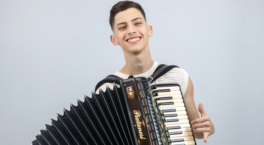 Gabriel Moreira leva a tradição sertaneja para os palcos de Brasília Gabriel Moreira leva a tradição sertaneja para os palcos de Brasília