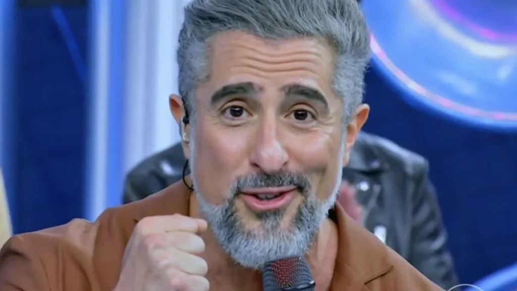Marcos Mion explica por que evitou citar música de Mari Fernandez no Caldeirão