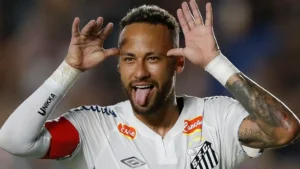 Neymar confirma cirurgia no joelho e promete preparação intensa visando possível convocação para a Copa