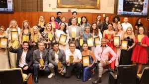 Prêmio É do Empreendedorismo com Propósito laureou famosos e promoveu bonita Ação Social