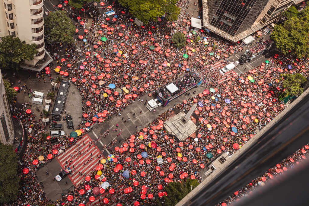 Bloco leva inovação artística e gestão profissional para o Carnaval de Minas Gerais
