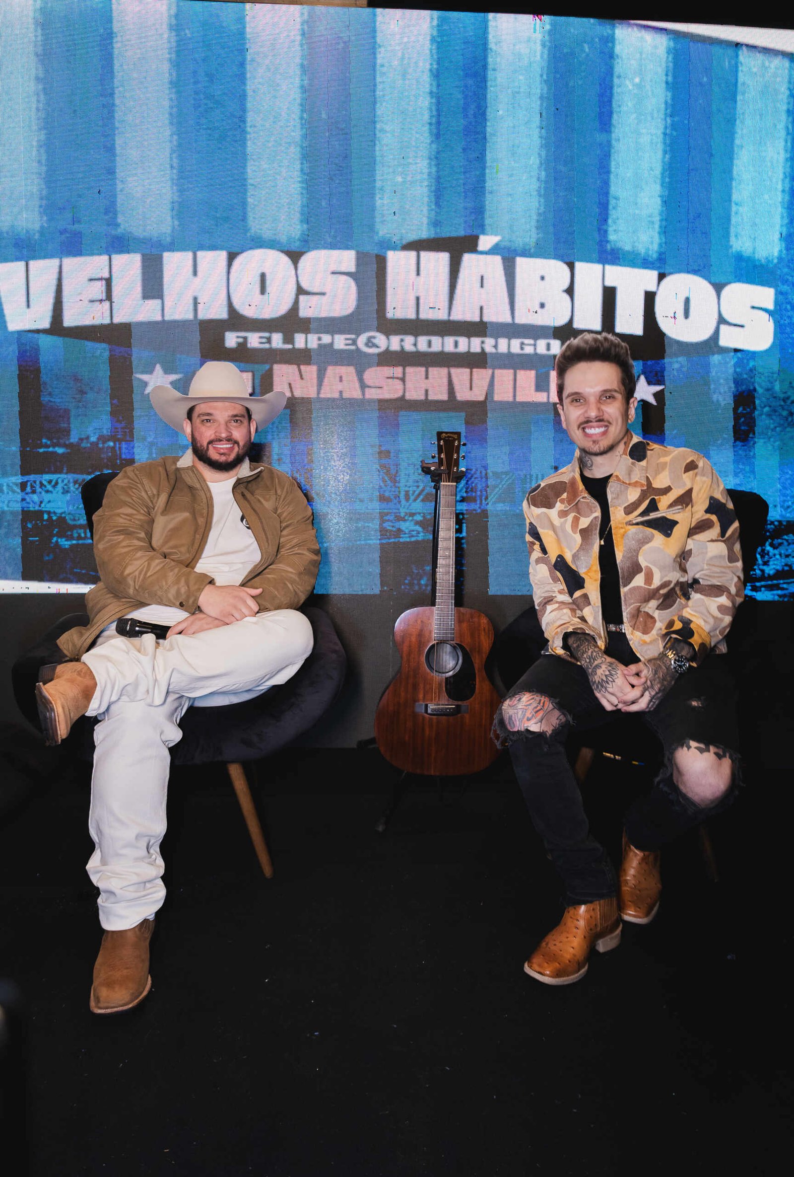 Felipe e Rodrigo celebram o lançamento de “Velhos Hábitos em Nashville (Deluxe)” com evento intimista em São Paulo 18 22.01 felipe e rodrigo coquetel 82 scaled