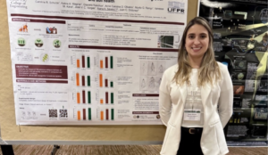 Cientista brasileira recebe prêmio internacional de Jovem Pesquisadora em Biotecnologia nos EUA