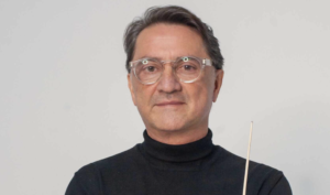 Maestro Renato Misiuk comanda o espetáculo Bravo Tenores in Concert no BTG Pactual Hall