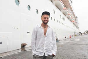 Chegada desencontrada reacende rumores entre Ana Castela e Zé Felipe no Navio da Boiadeira