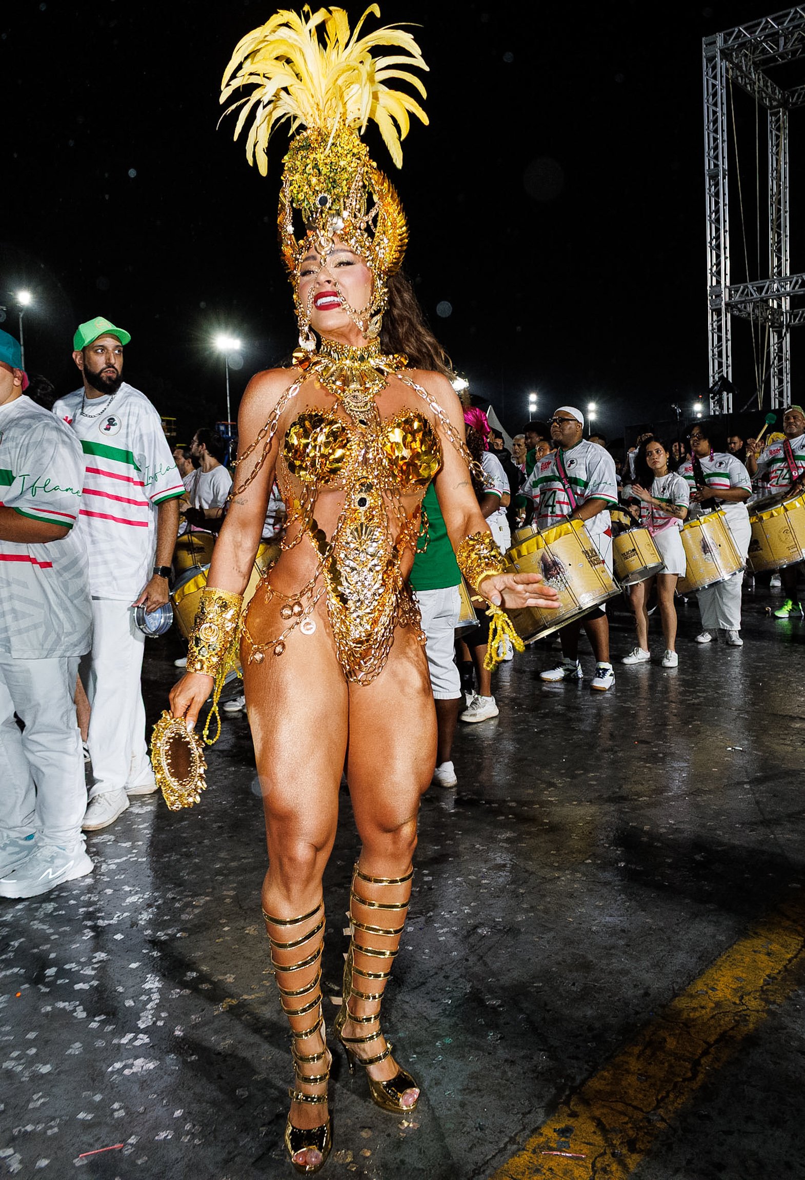 Juju Salimeni surge como Deusa de Ouro em ensaio técnico no Anhembi neste sábado