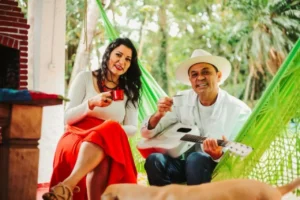 Juliana Lima reforça o forró ao lado de Frank Aguiar em “De Tardezinha”