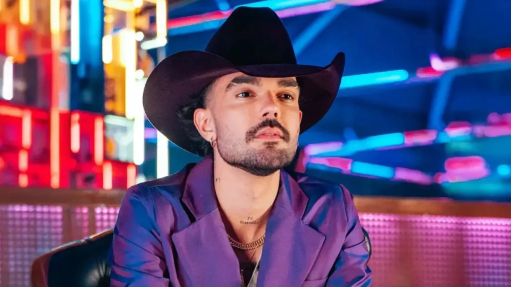Luan Pereira passa mal após show em SP e é levado às pressas para hospital Desanexadas