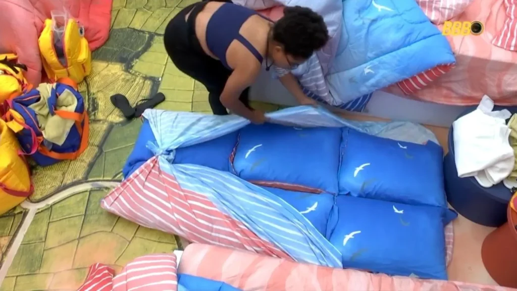 BBB 26: Milena viraliza após fazer cama de travesseiros para os brothers 19 BBB 26: Milena viraliza após fazer cama de travesseiros para os brothers