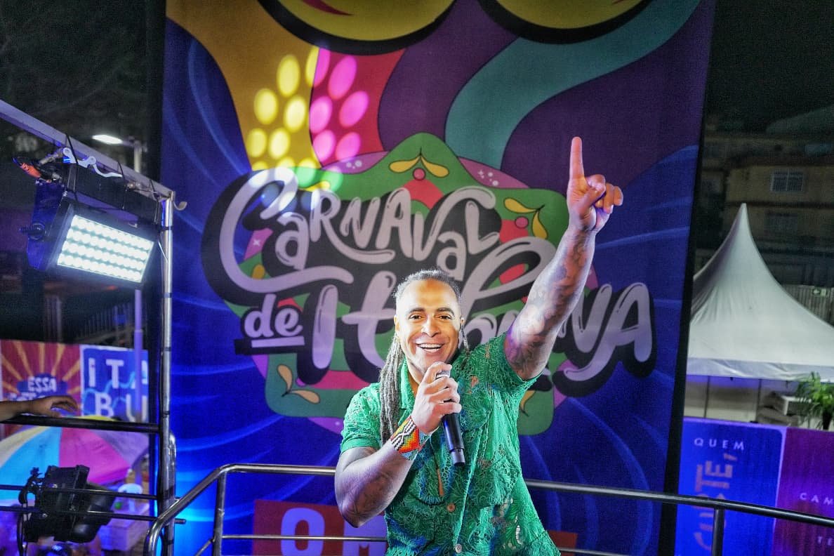 Bell Marques arrasta mar de gente e Xanddy e a tradicional banda Araketu revivem a magia do Carnaval 28 WhatsApp Image 2026 01 24 at 12.25.04 1