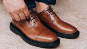 Sapatos de luxo: como o calçado certo fortalece imagem, autoridade e posicionamento