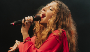 Sofia Brasil faz show em São Bernardo do Campo contra o feminicídio