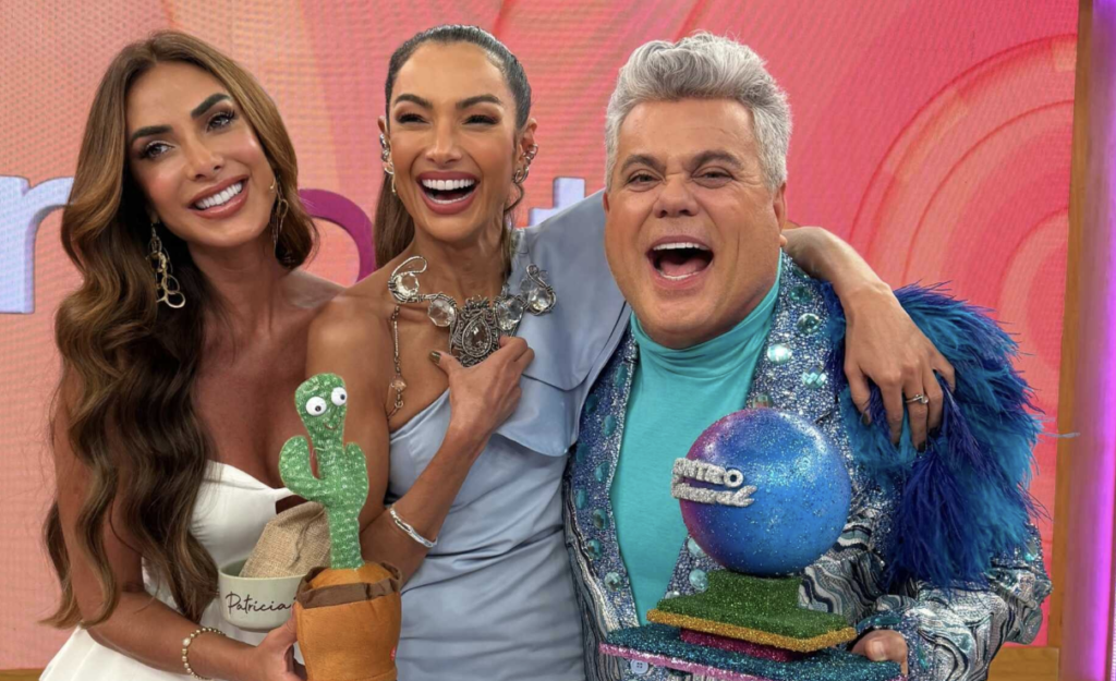 Nicole Bahls se emociona ao rever a Beija-Flor e admite saudade da avenida