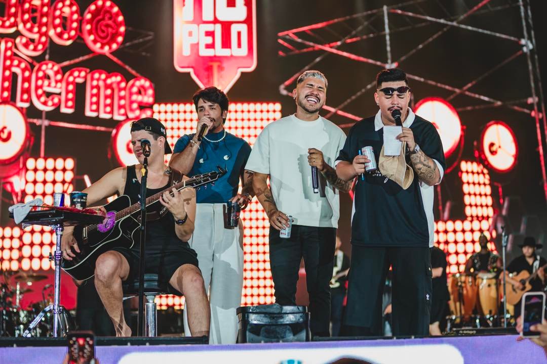 Hugo e Guilherme levam mais de 150 mil pessoas em show histórico na Arena Verão Maior Paraná 18 HEG 19