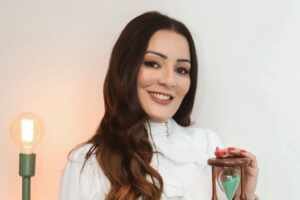 Eliane Cristina transforma fé, estudo e estética em uma trajetória de superação
