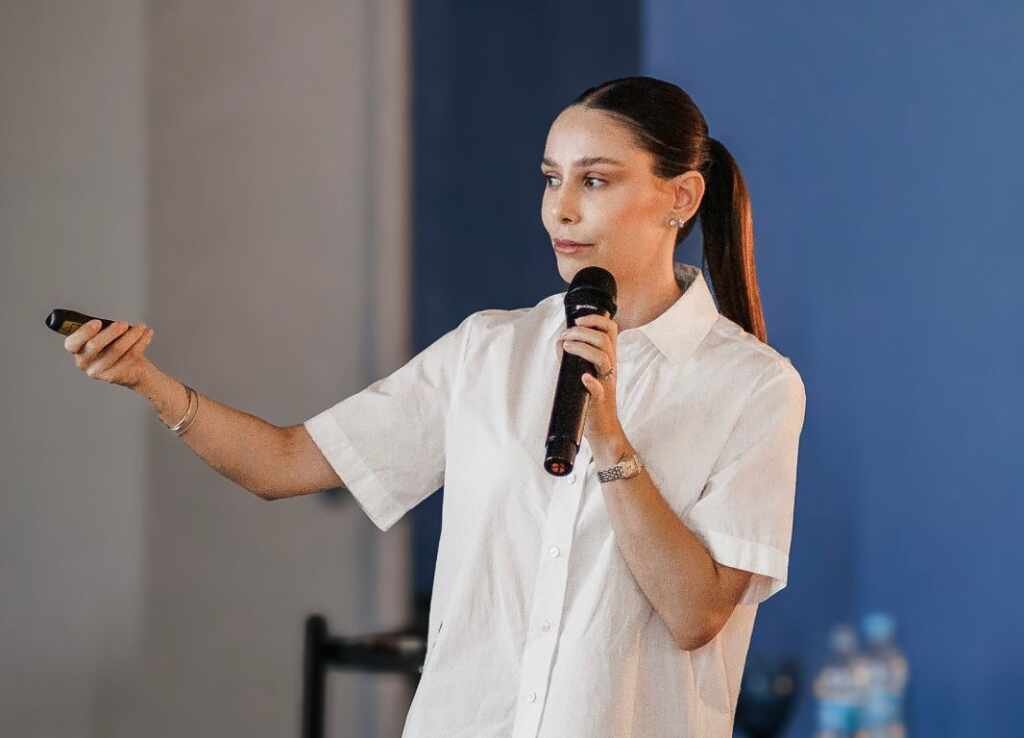 Tamara Lorenzoni ministra palestra para Mohawk sobre luxo, experiência e posicionamento 21 Tamara Lorenzoni ministra palestra para Mohawk sobre luxo, experiência e posicionamento
