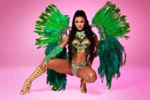 Do primeiro desfile ao Desfile das Campeãs: Alisha celebra sua evolução no carnaval