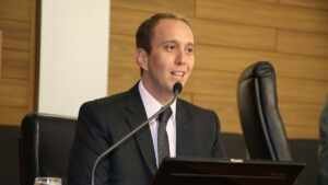Rodrigo Manga: a liderança que nasceu no interior e se transformou em potência política nacional