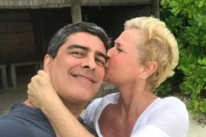 Xuxa Meneghel entrega detalhe curioso em foto com Junno Andrade: ‘Passou’