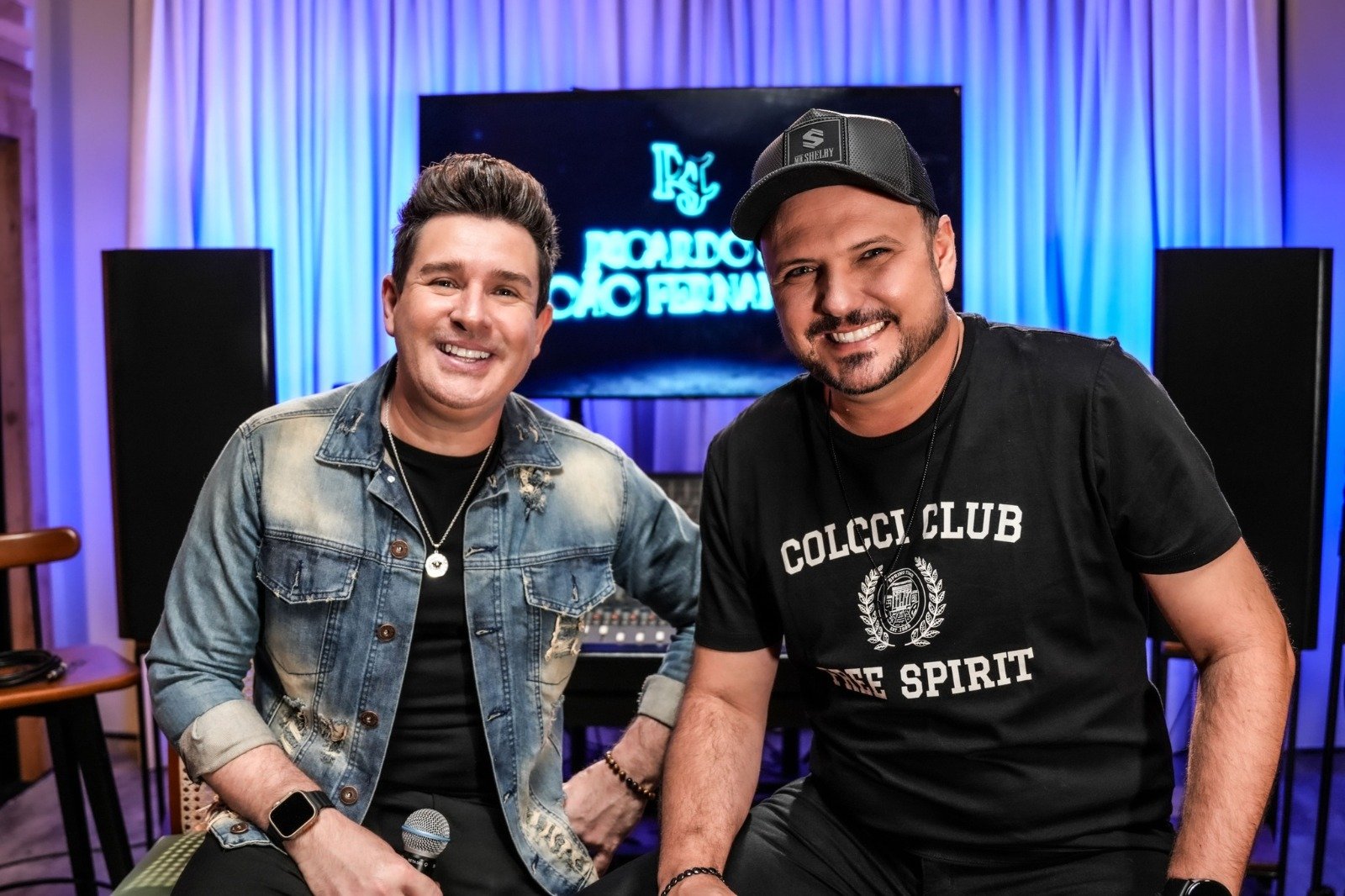 94f6a8fb 26bb 46a5 8a87 37cfec886f15