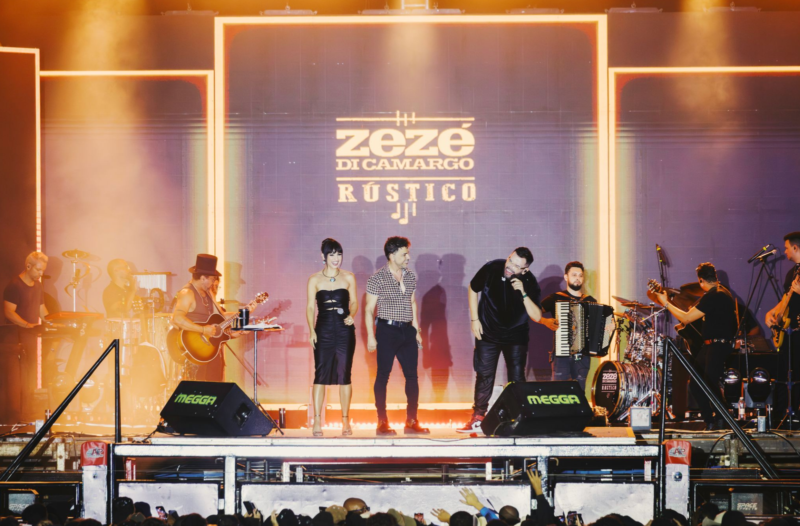 Zezé Di Camargo emociona público em noite marcante com a turnê “Rústico” em Monte Sião 17 Captura de Tela 2026 03 27 as 22.59.06