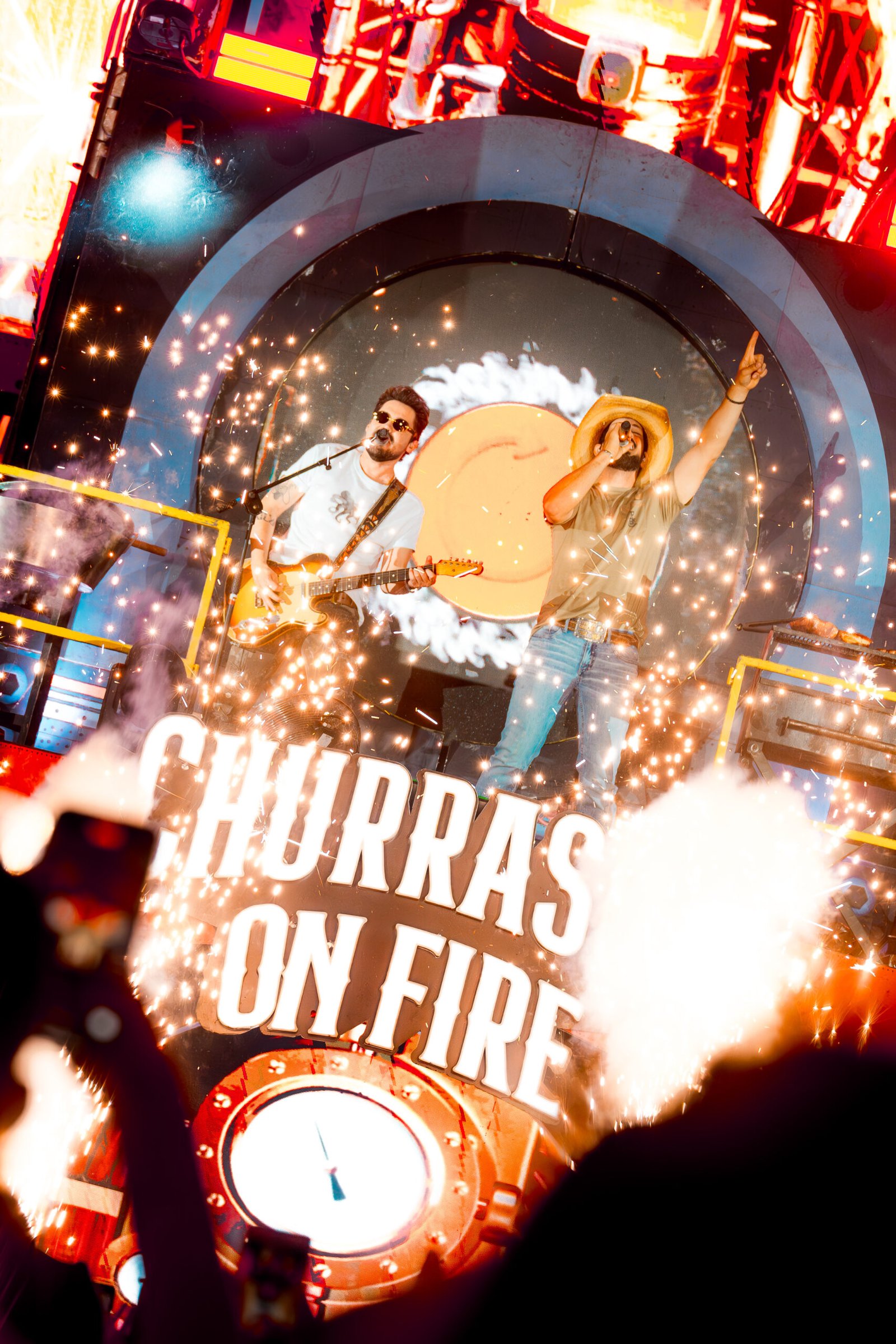 Fernando e Sorocaba chegam com o Churrasco On Fire em Bauru 17 DGV03351 Enhanced NR scaled