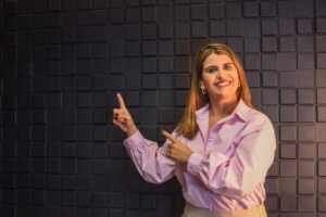 Aline Spala Novelli: trajetória jurídica, inovação em franquias e impacto na formação empresarial