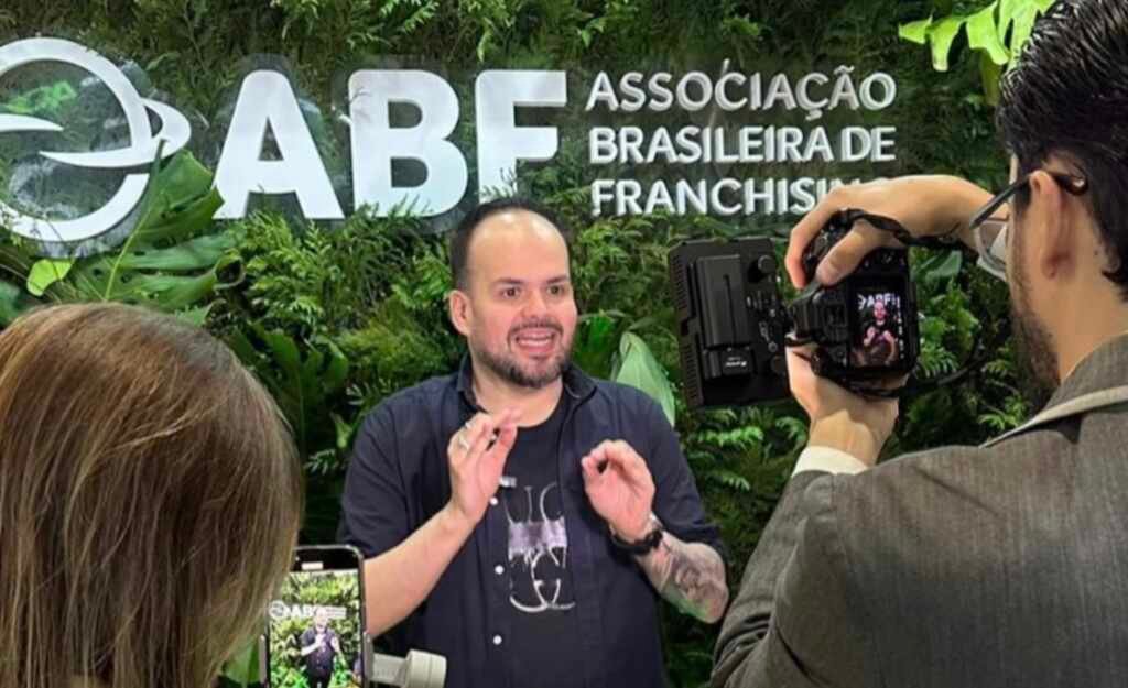 Fabio Constantino destaca Bumbos Sales as Service e a nova era da expansão de marcas Fabio Constantino destaca Bumbos Sales as Service e a nova era da expansão de marcas