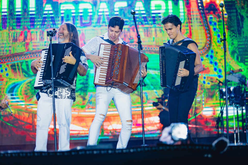 Fulô de Mandacaru celebra 25 anos e lança primeira parte do novo DVD gravado na Bahia Fulô de Mandacaru celebra 25 anos e lança primeira parte do novo DVD gravado na Bahia