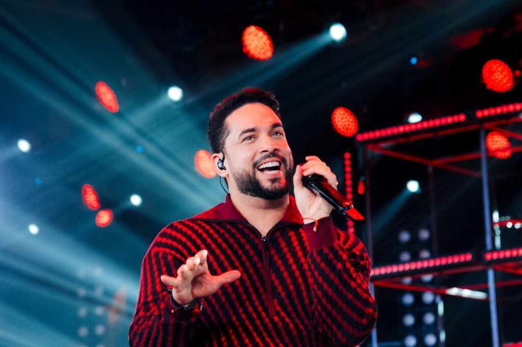 “Paralelos”: Henry Freitas lança álbum completo nas plataformas “Paralelos”: Henry Freitas lança álbum completo nas plataformas