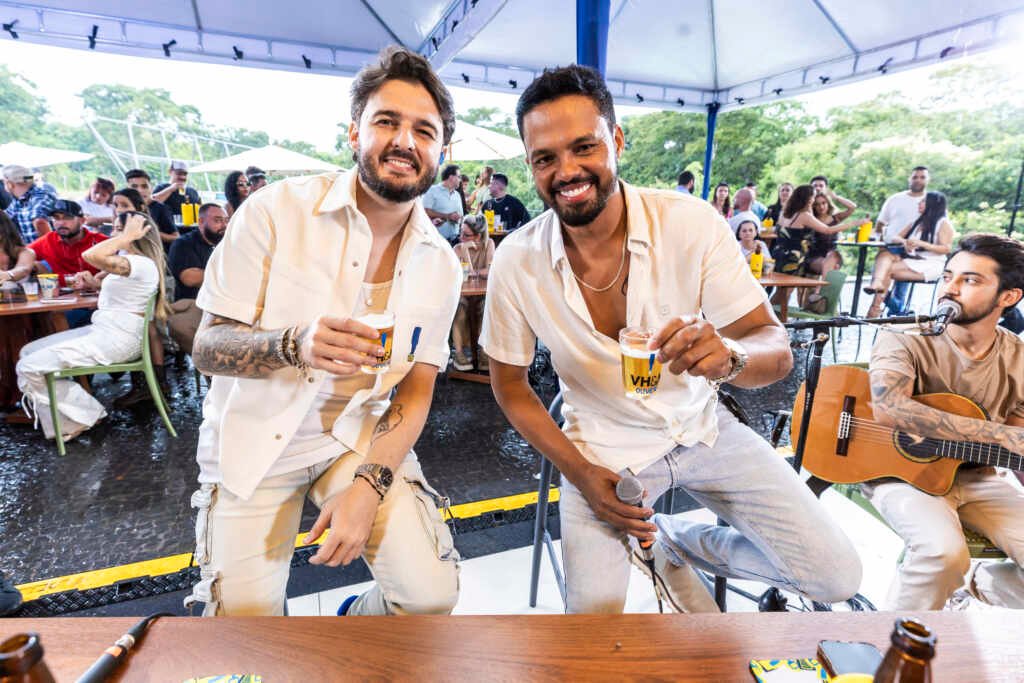 VH e Alexandre lançam EP 1 do “Ouve Aí” com participações de Hugo & Guilherme e Rafa & Junior
