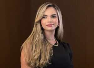 Dra. Thallyta Menezes destaca rejuvenescimento facial com naturalidade e alta performance