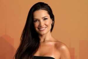 Hipermobilidade: ortopedista explica condição da ex-BBB Juliette Freire