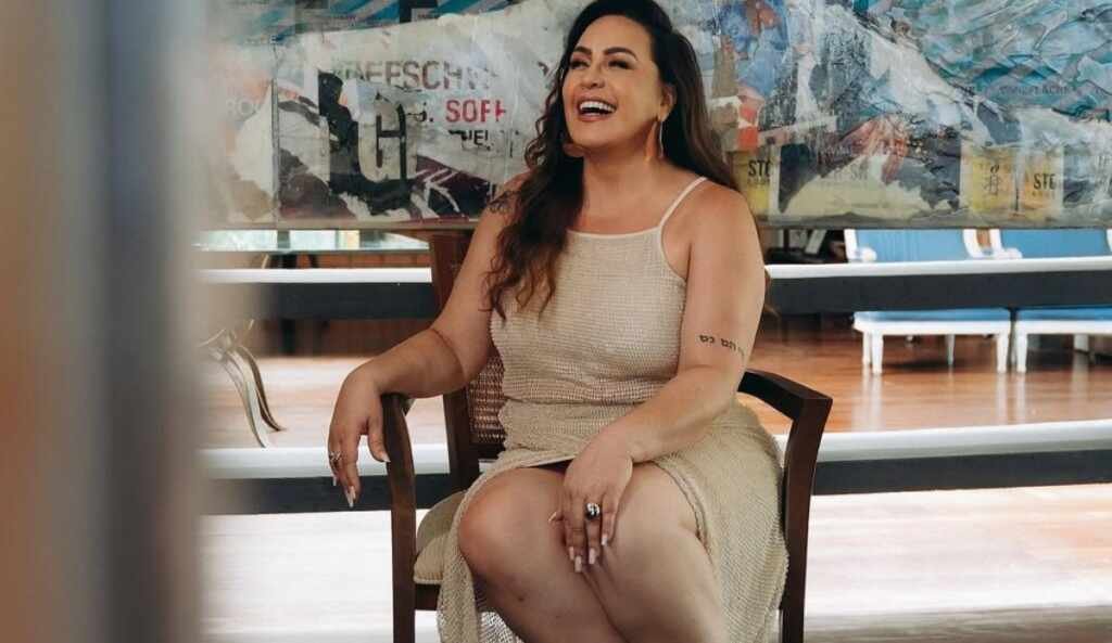 Gina Garcia encerra websérie sobre bastidores do desfile da Camisa Verde e Branco