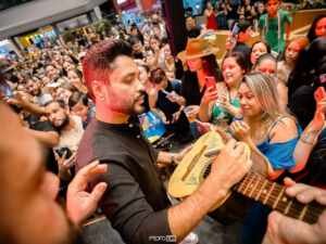 Dupla Fred e Fabrício emociona fãs e reforça conexão em grande ação musical