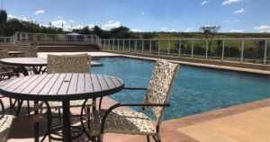 Hotel de Paulínia oferece lazer completo com piscina climatizada mesmo em dias de frio